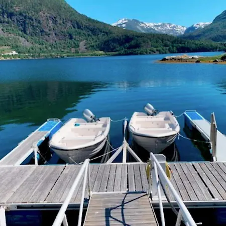 Holiday Home Austefjorden *