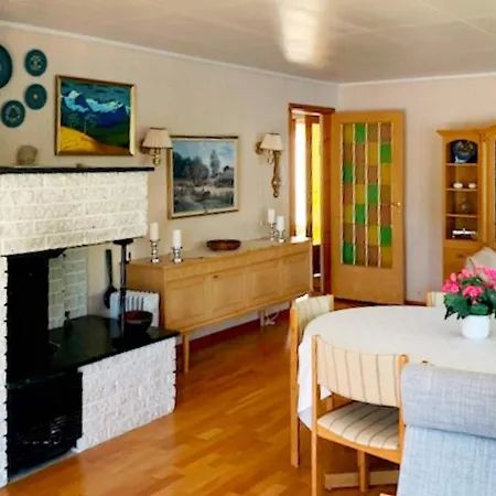 Tatil Evi 8 Person In Austefjorden