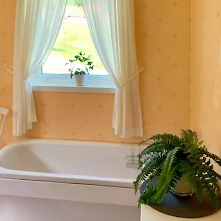 8 Person In Tatil Evi Austefjorden