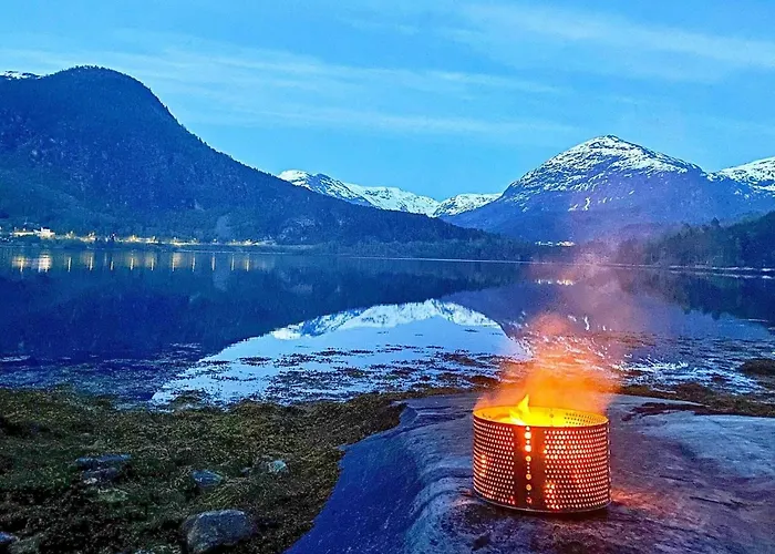 8 Person In Holiday home Austefjorden