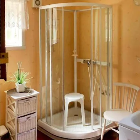 8 Person In בית נופש *