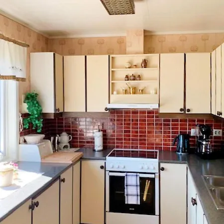 8 Person In בית נופש Austefjorden